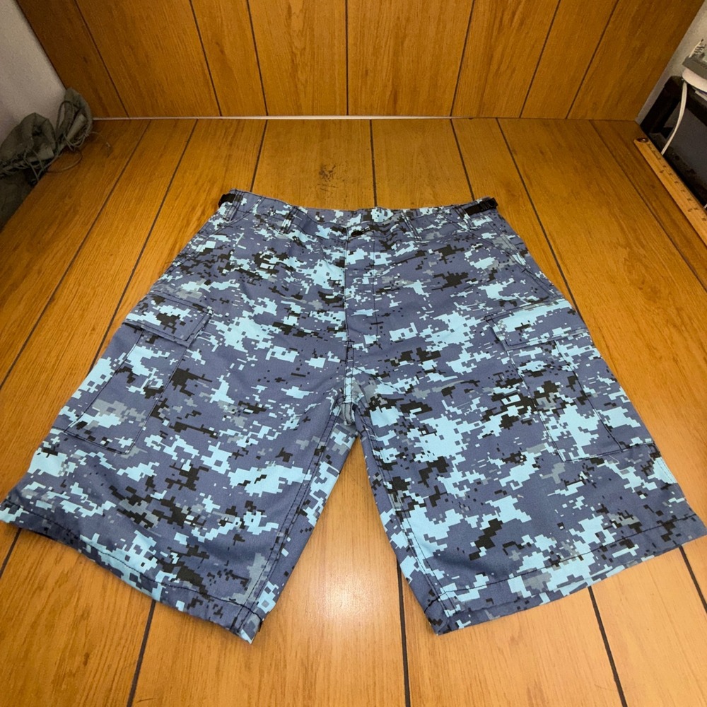 Rothco BDU Cargo Shorts Mens Large‎ Blue Digital Camo Tactical Military 35-39 W
